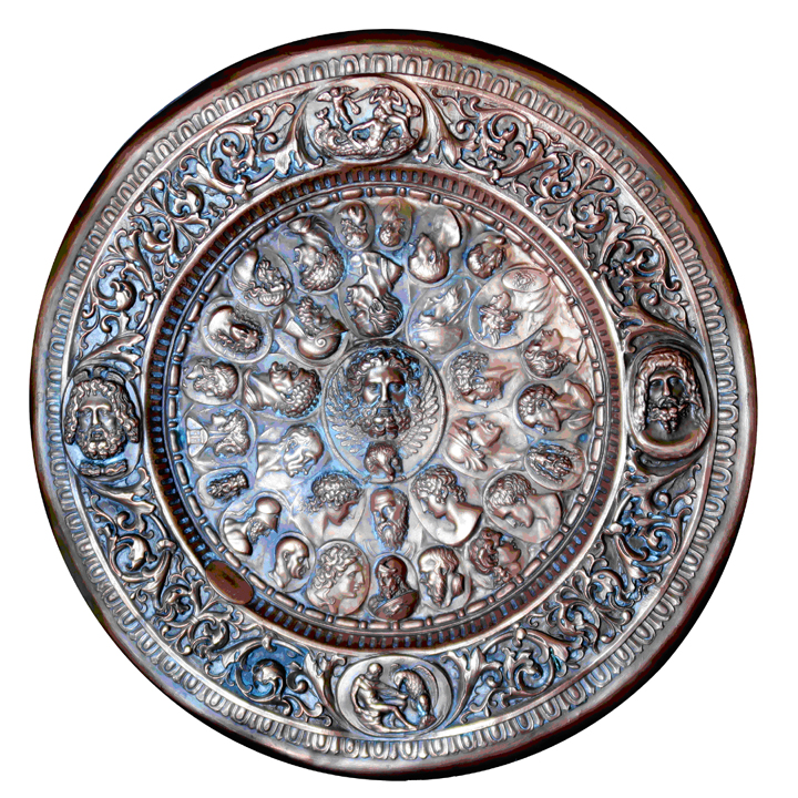 Декоративное бронзовое блюдо, украшенное копиями камей и инталий из эрмитажного собрания глиптики