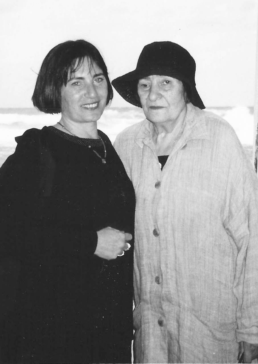 Елена Макарова и Инна Лиснянская, 2003 год