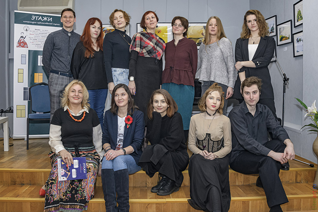 Авторы, лауреаты, студенты театральных мастерских на вечере журнала. Фото Сергея Каревского